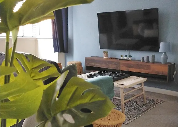 Spacious Apartment - Double And Sofa Bed - Wonderful Pavilion Views